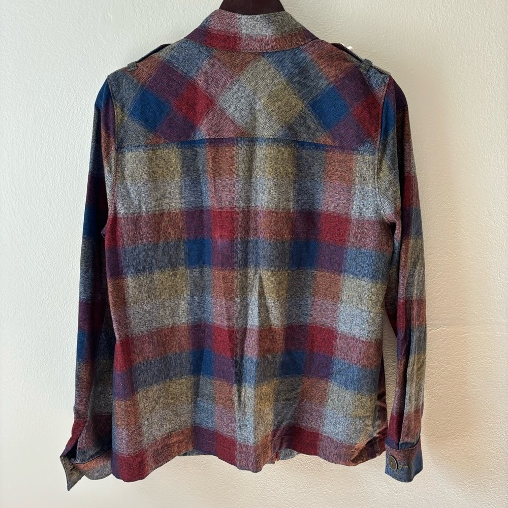 CAbi Plaid Collage Flannel Full Zip Pearl Multicolor Shacket Women’s Size M 3555 - Picture 7 of 7
